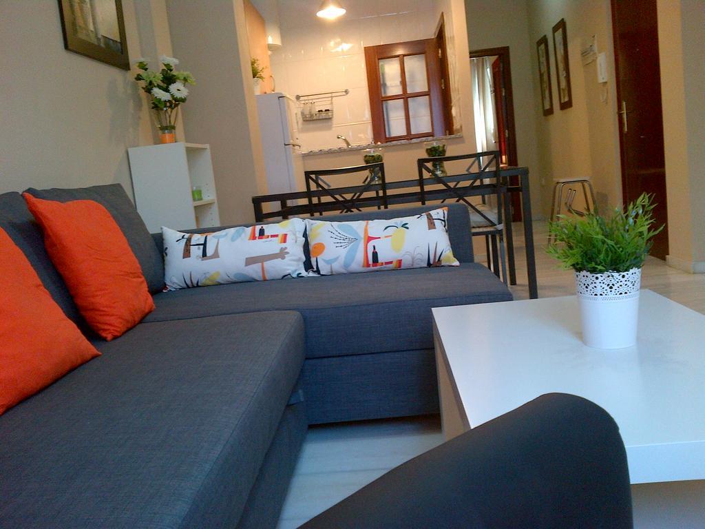 Triana Pureza Apartment Sevilla Bagian luar foto